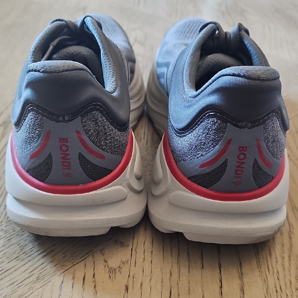 Men's Hoka Gray Athletic Sneakers with Red Accent - Picture 5 of 7